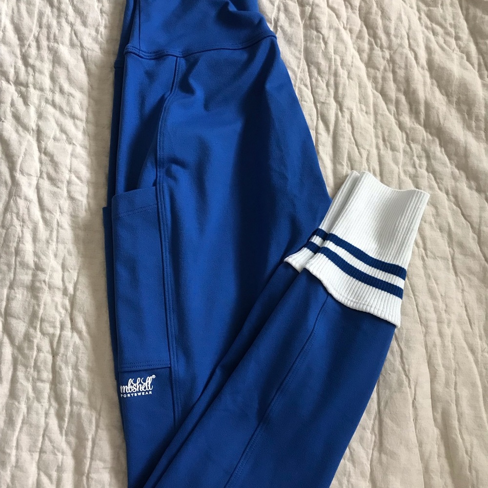 Bombshell pants
